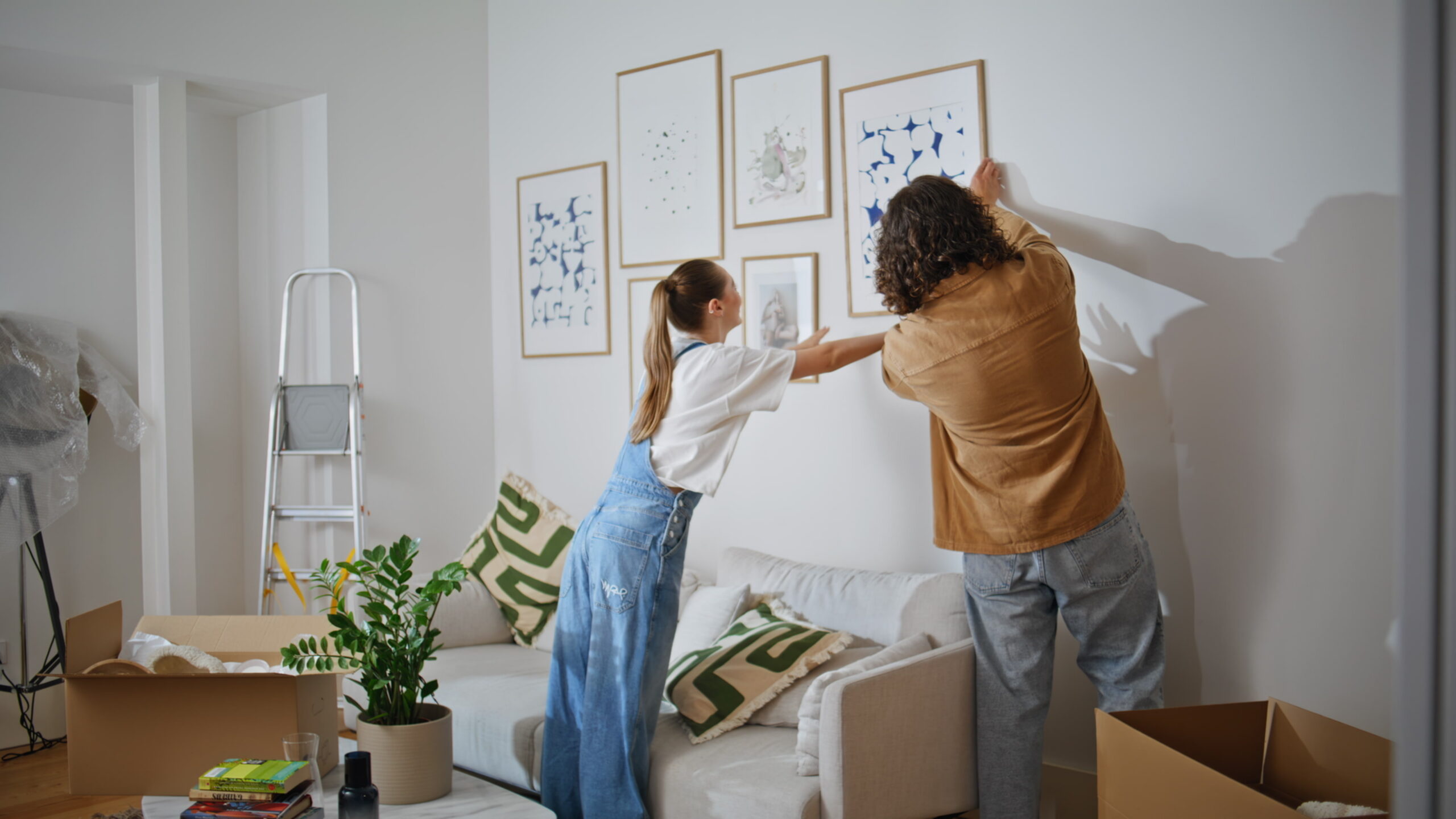 how to decorate an apartment